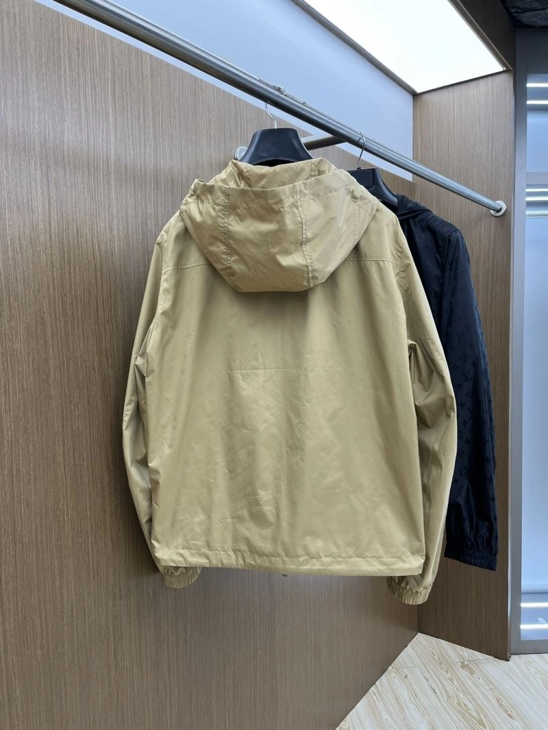 ModernLook Louis Vuitton Outwear 132951