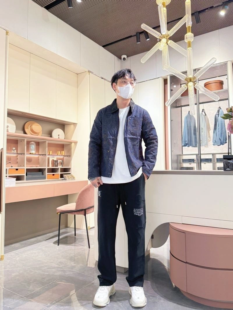 Louis Vuitton Outwear Cozy 132977