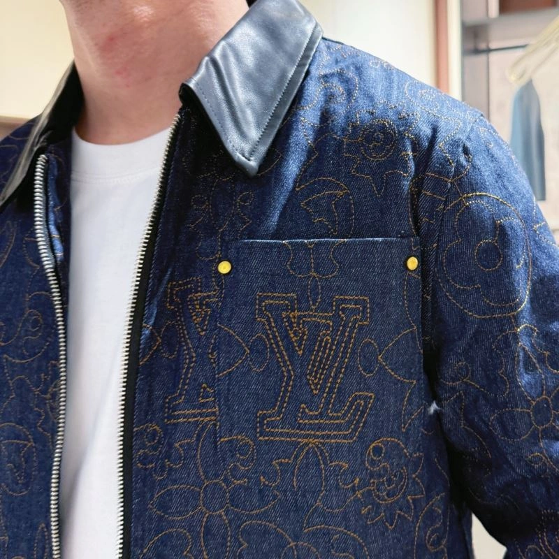 Louis Vuitton Outwear Cozy 132977