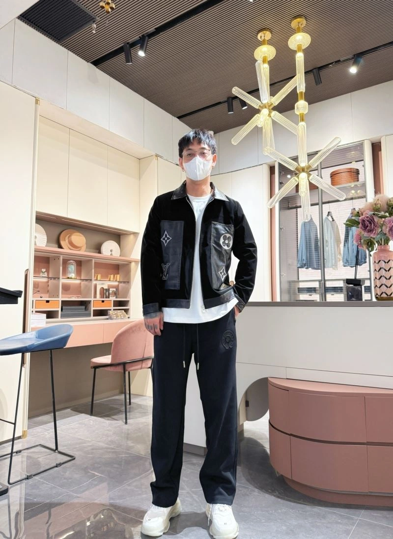 Durable Louis Vuitton Outwear 132967