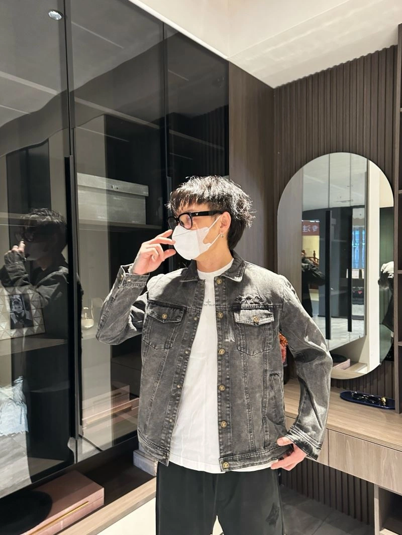 ZipUp Louis Vuitton Outwear 132962