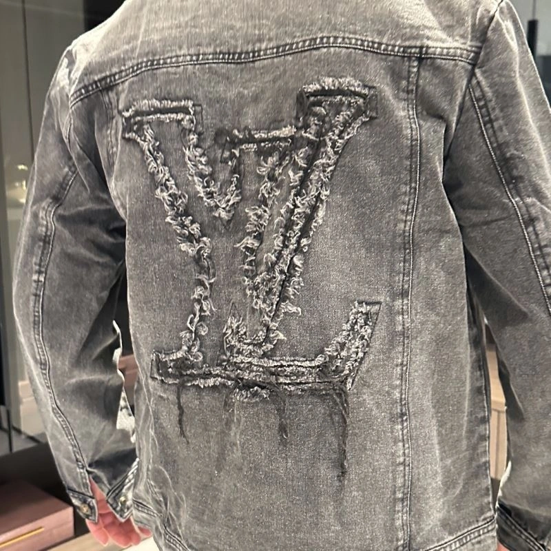 ZipUp Louis Vuitton Outwear 132962