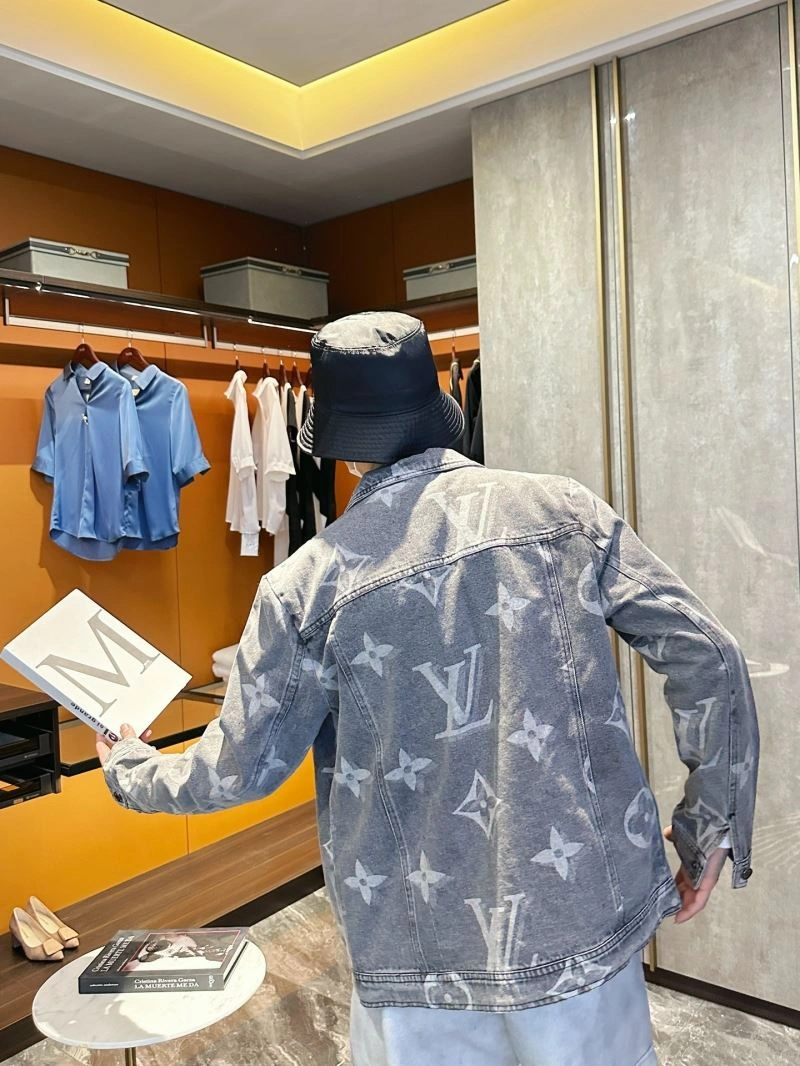 Louis Vuitton Outwear Resilient 132955