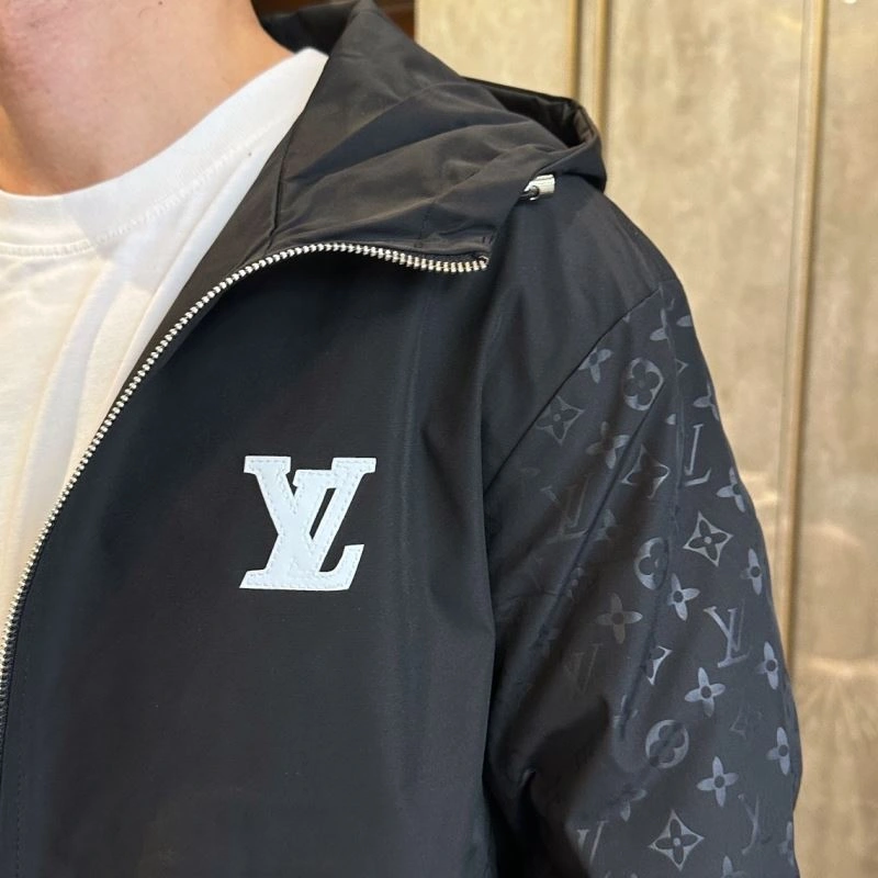 Affordable Louis Vuitton Outwear 132974
