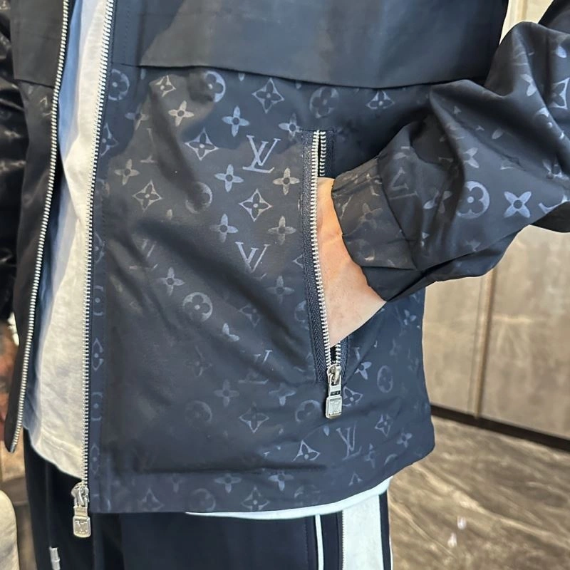 Affordable Louis Vuitton Outwear 132974