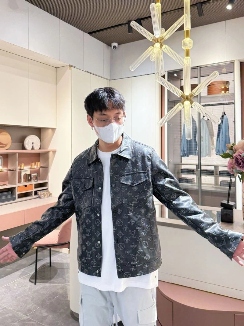 Louis Vuitton Outwear AllSeason 132950