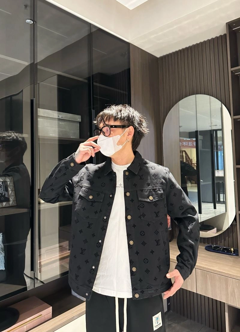 Louis Vuitton Outwear Efficient 132972