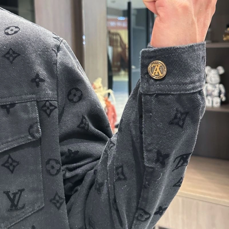 Louis Vuitton Outwear Efficient 132972