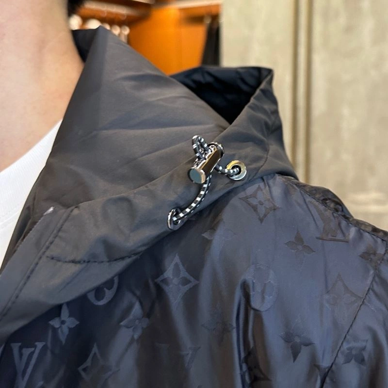 Fashionable Louis Vuitton Outwear 132969