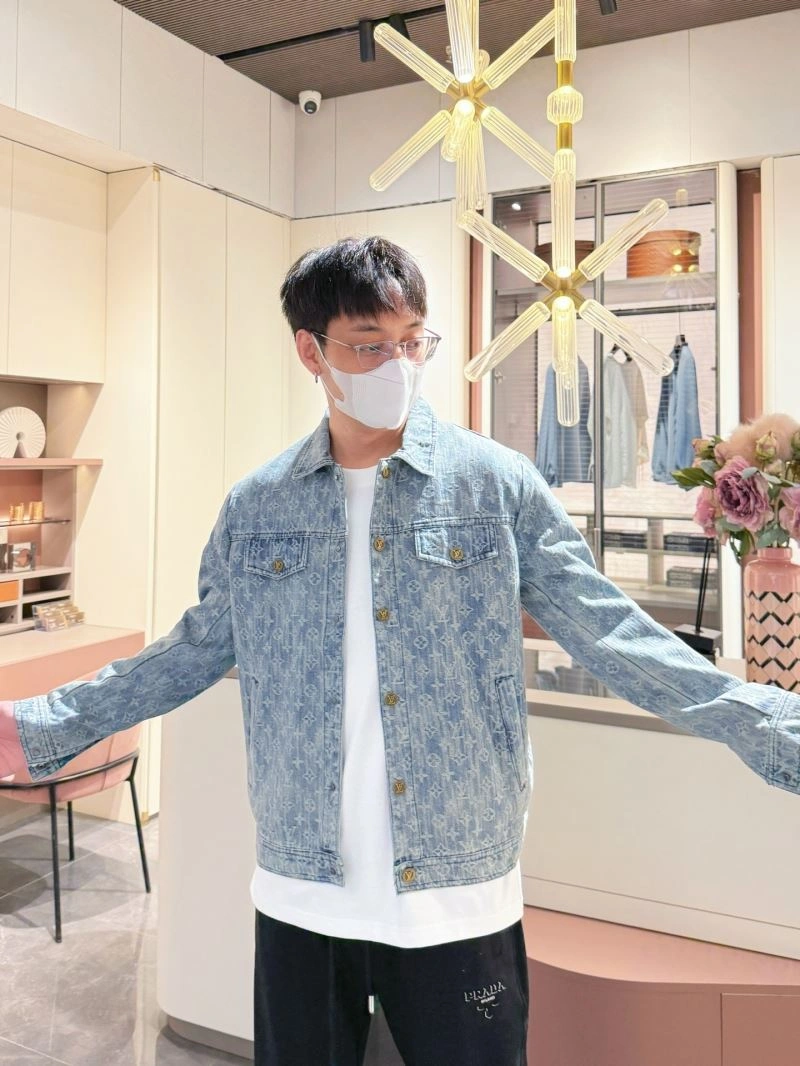 Louis Vuitton Outwear OnTrend 132953