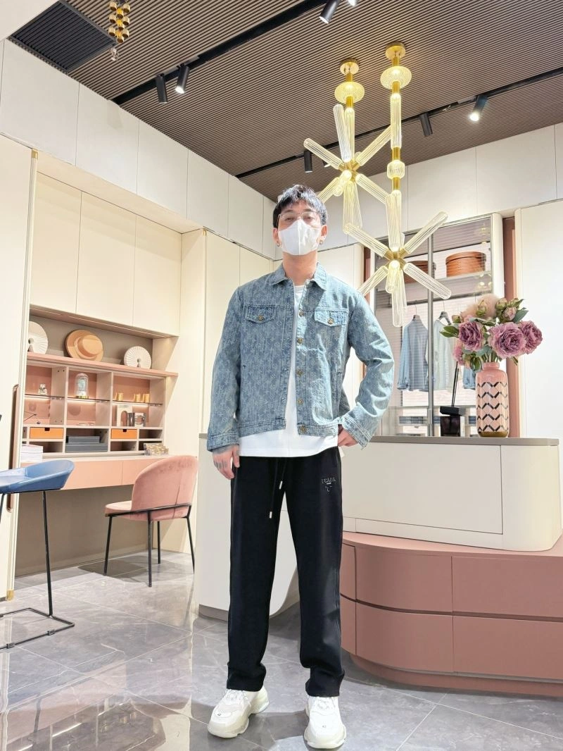 Louis Vuitton Outwear OnTrend 132953