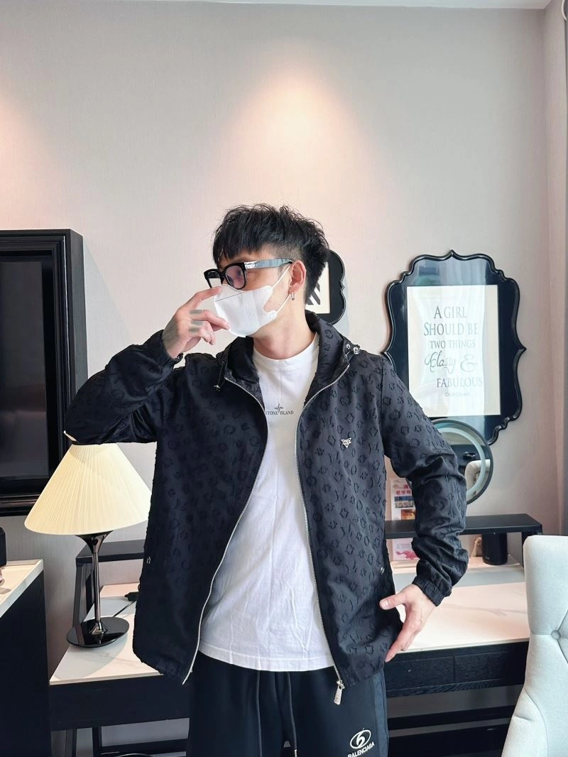 Louis Vuitton Outwear Breathable 132961