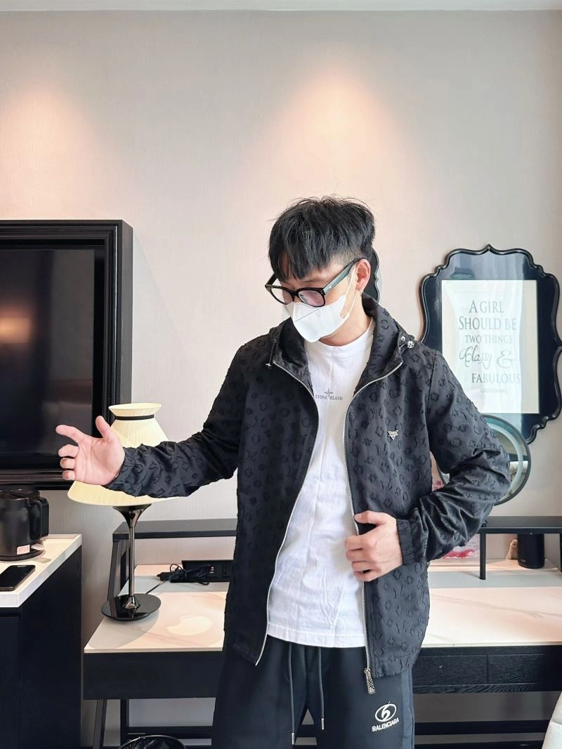 Louis Vuitton Outwear Breathable 132961