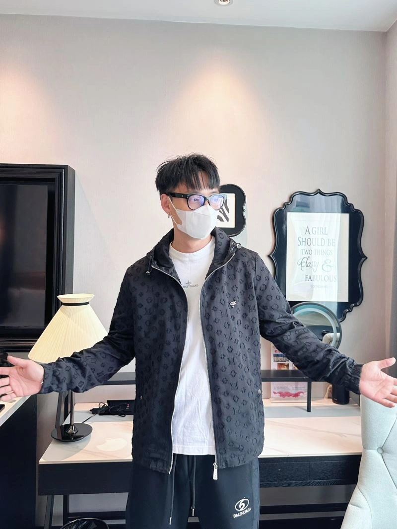 Louis Vuitton Outwear Breathable 132961