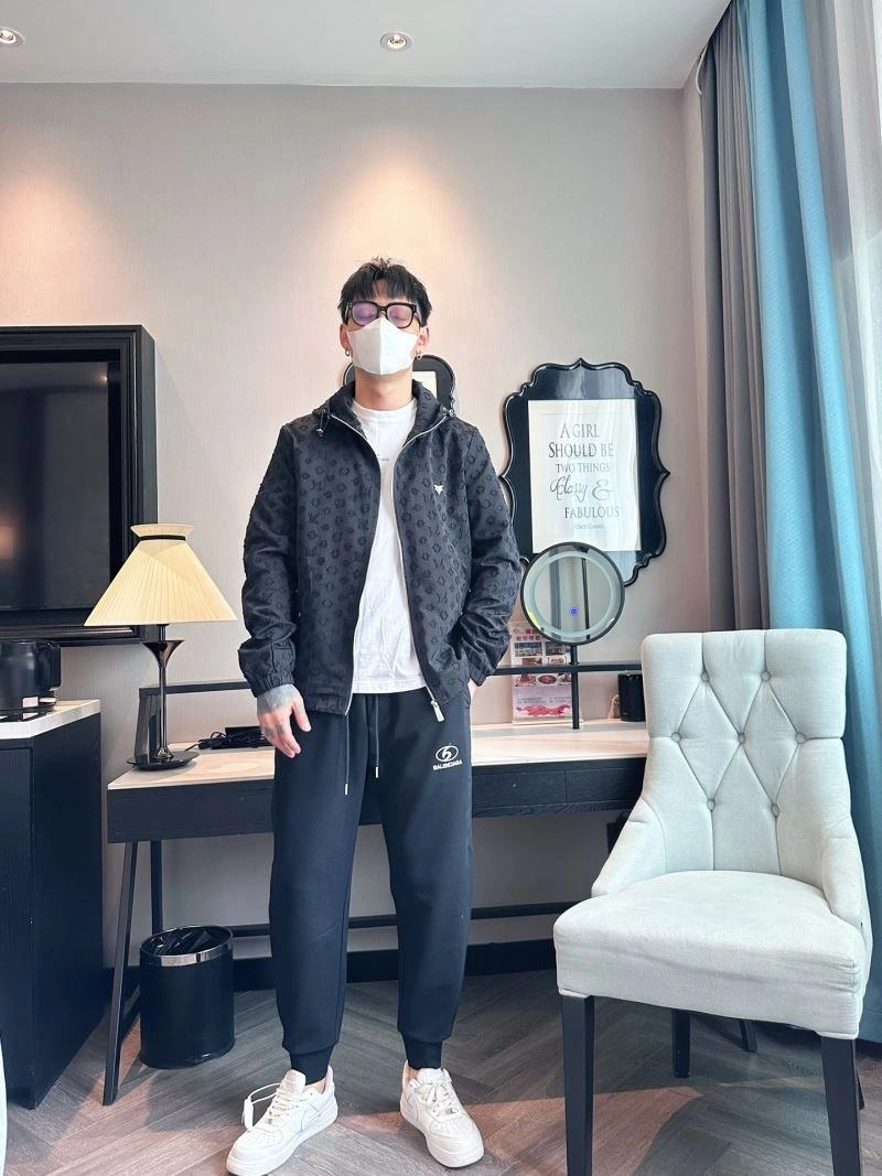 Louis Vuitton Outwear Breathable 132961
