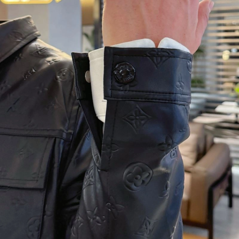AllSeason Louis Vuitton Outwear 132979