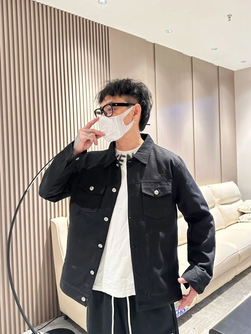 Seasonal Louis Vuitton Outwear 132959