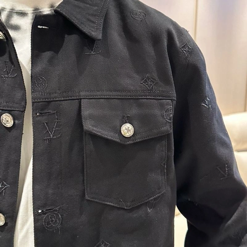Seasonal Louis Vuitton Outwear 132959