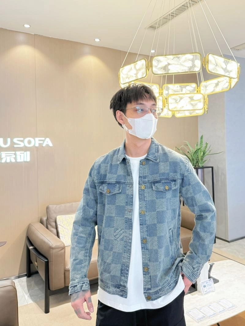Louis Vuitton Outwear OdorResistant 132952