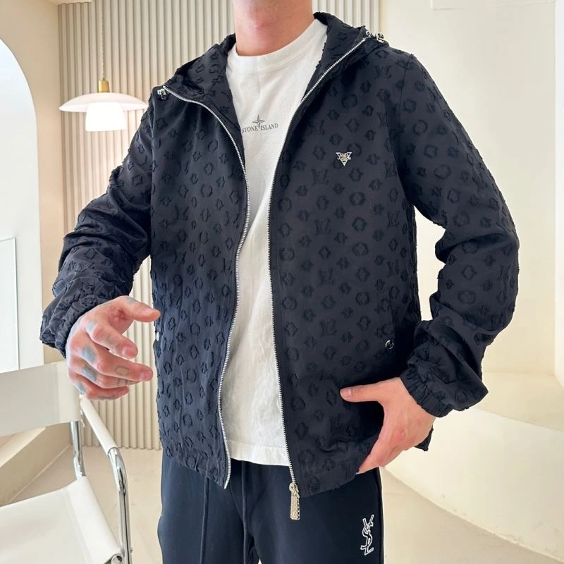 Fashionable Louis Vuitton Outwear 132949