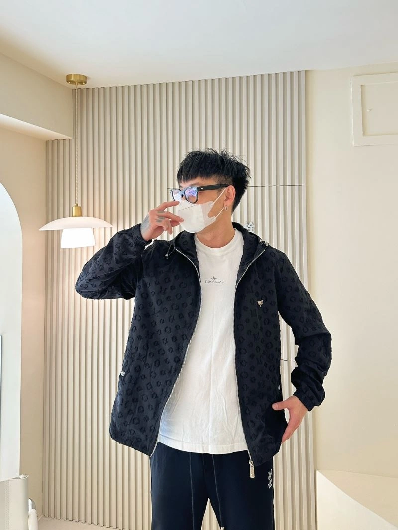 Fashionable Louis Vuitton Outwear 132949