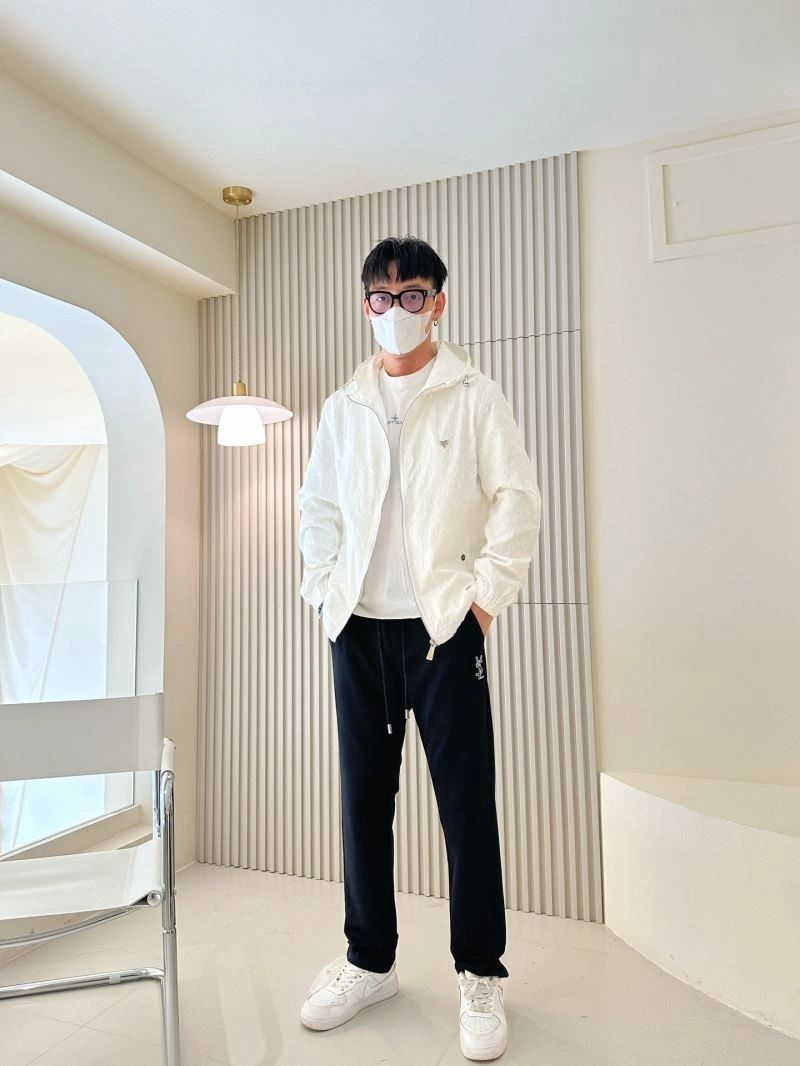 MultiPurpose Louis Vuitton Outwear 132945