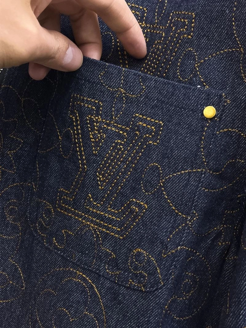 Premium Louis Vuitton Outwear 132941