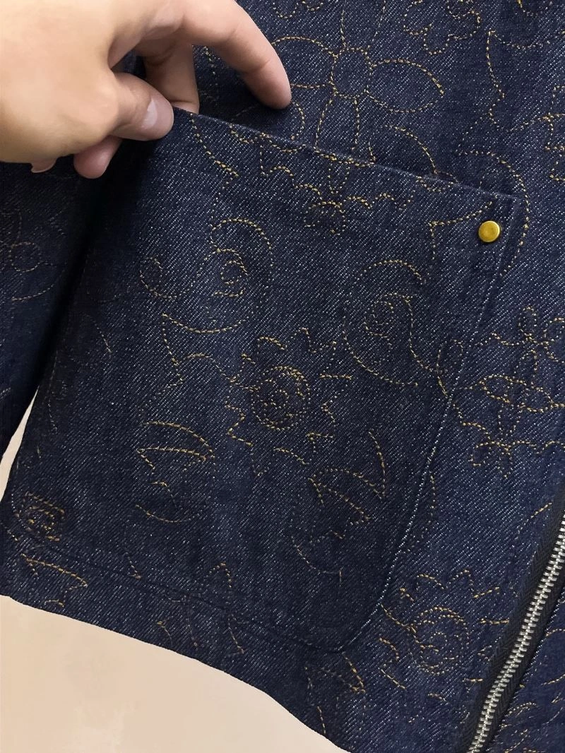 Premium Louis Vuitton Outwear 132941