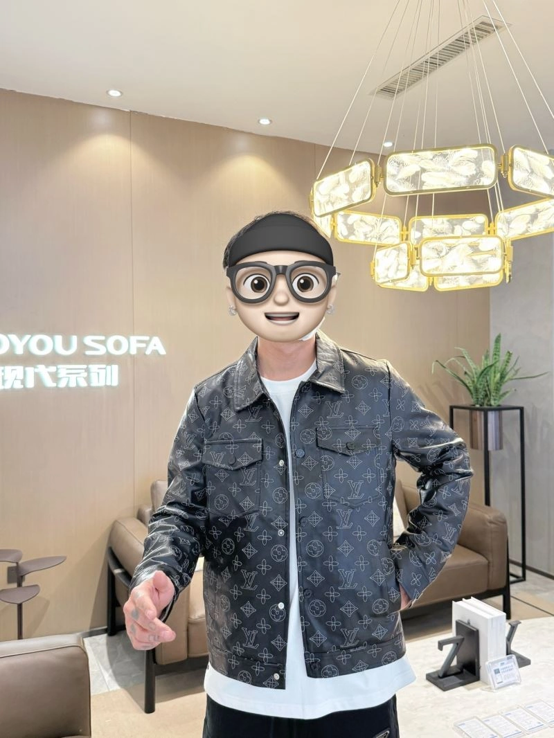 Premium Louis Vuitton Outwear 132939