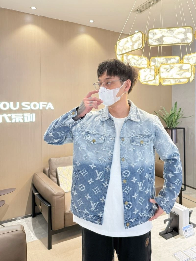 Louis Vuitton Outwear Effortless 132940