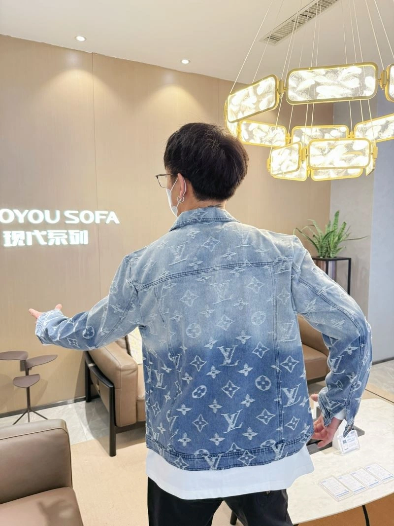 Louis Vuitton Outwear Effortless 132940