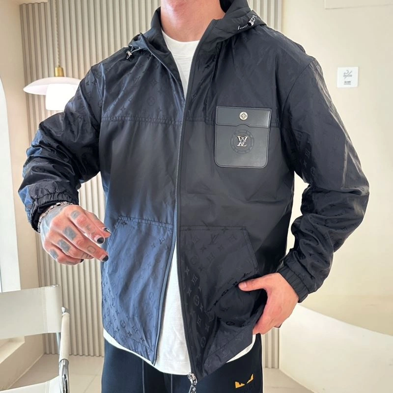 Louis Vuitton Outwear Effortless 132938