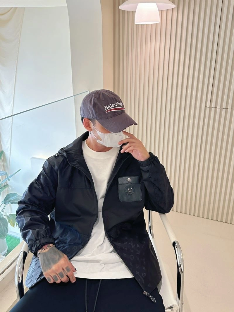 Louis Vuitton Outwear Effortless 132938