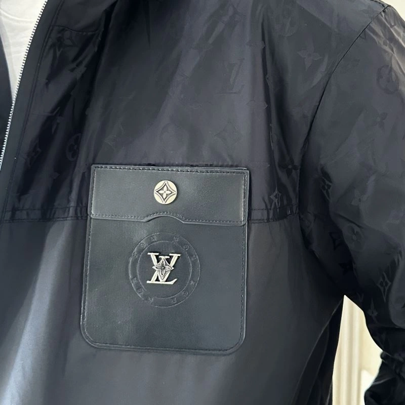 Louis Vuitton Outwear Effortless 132938