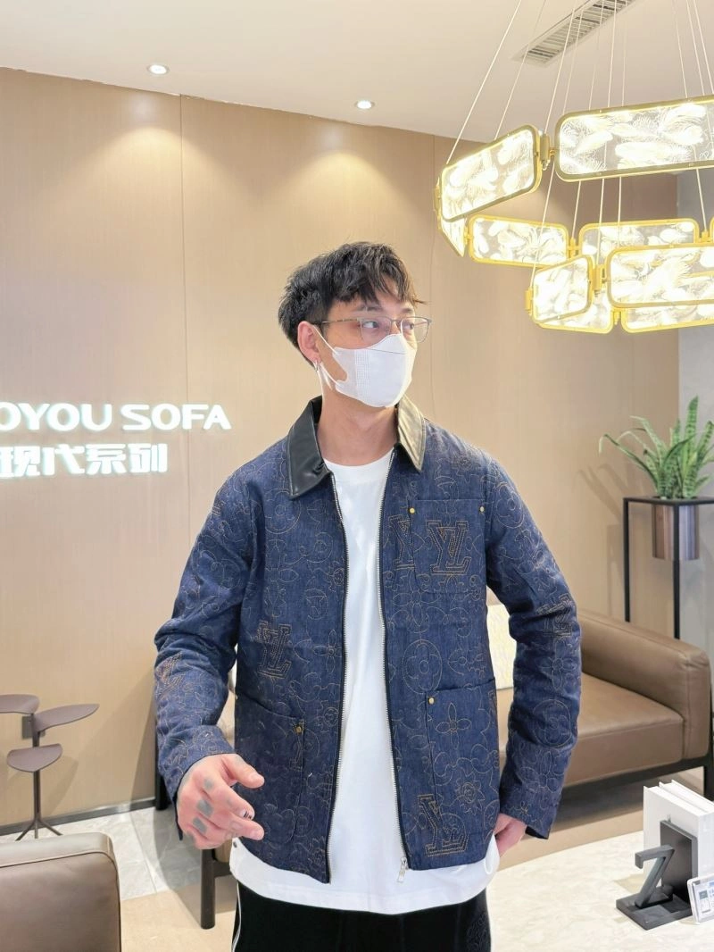 Louis Vuitton Outwear Durable 132937