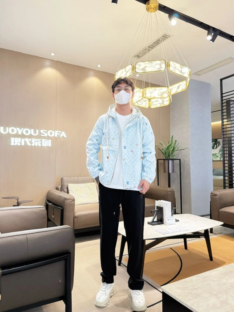 Louis Vuitton Outwear Seasonal 132917
