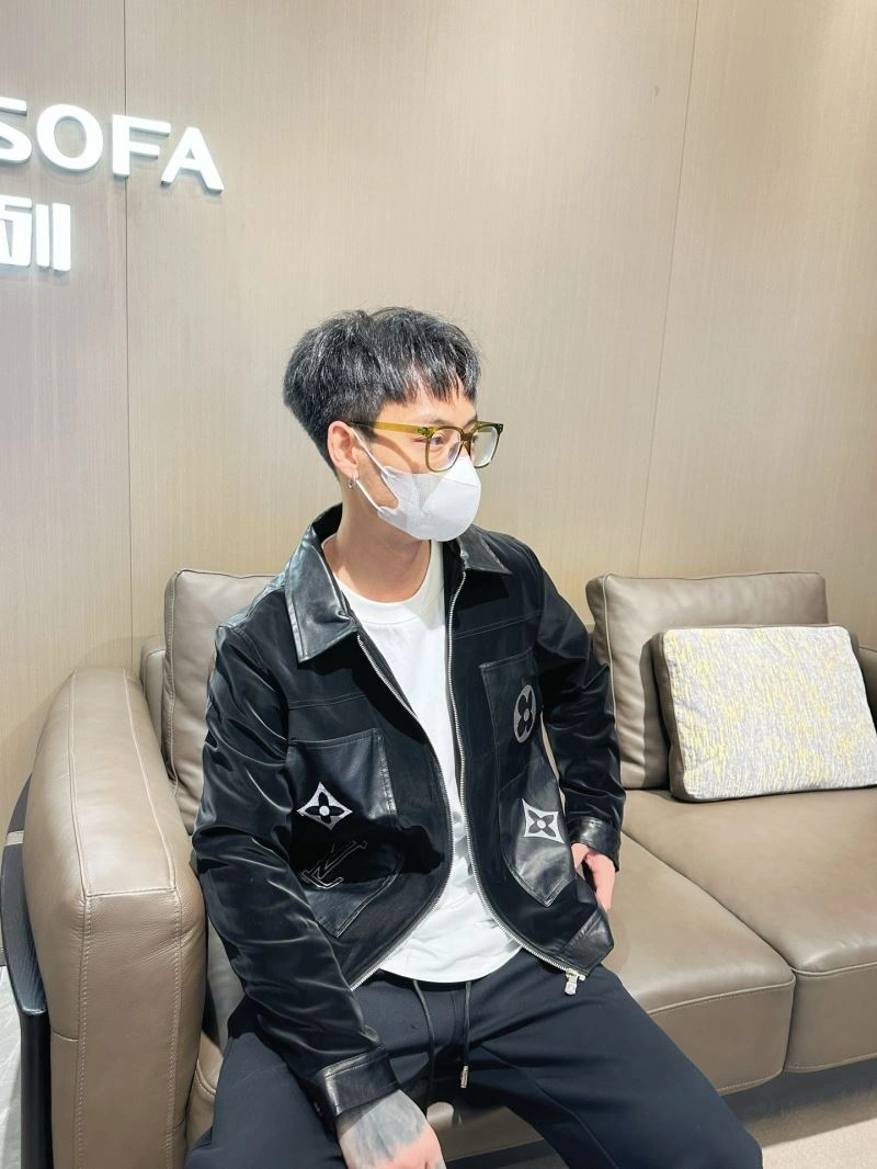 Louis Vuitton Outwear Breathable 132918