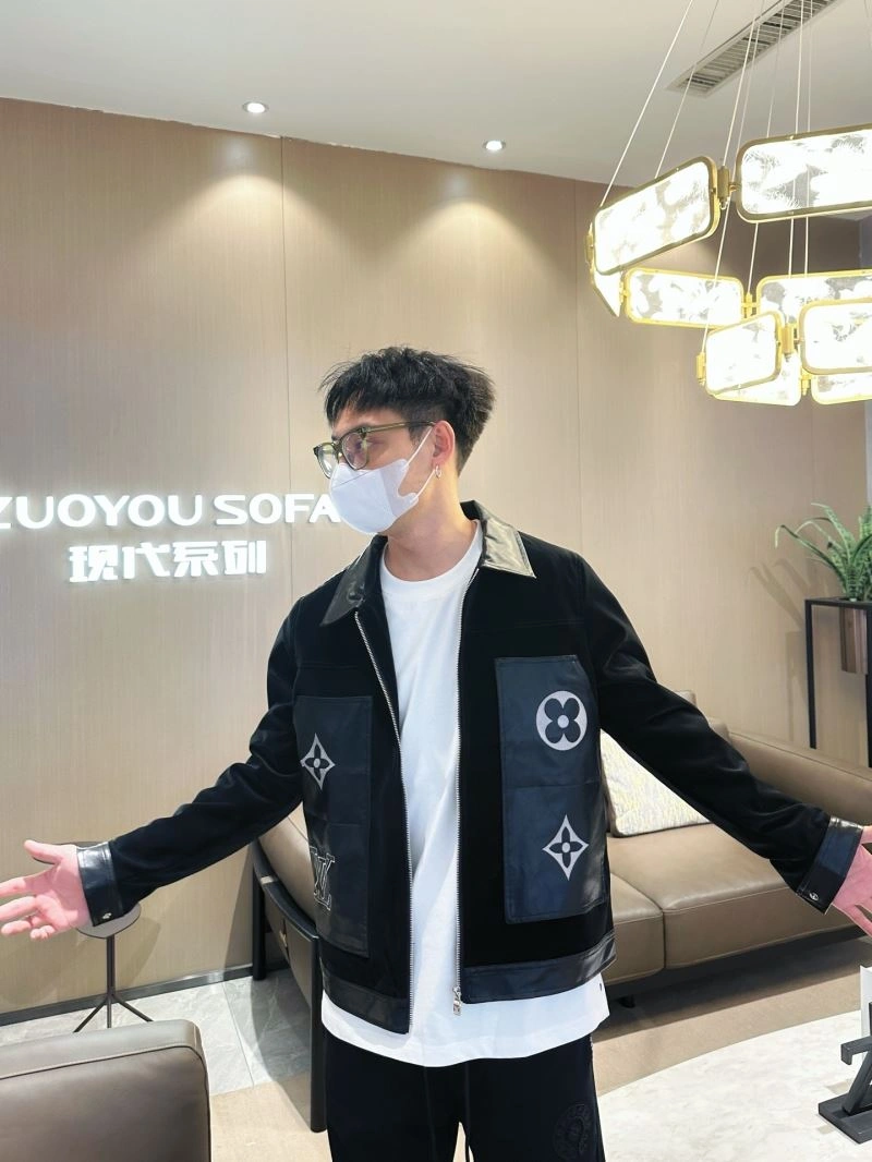 Louis Vuitton Outwear Breathable 132918