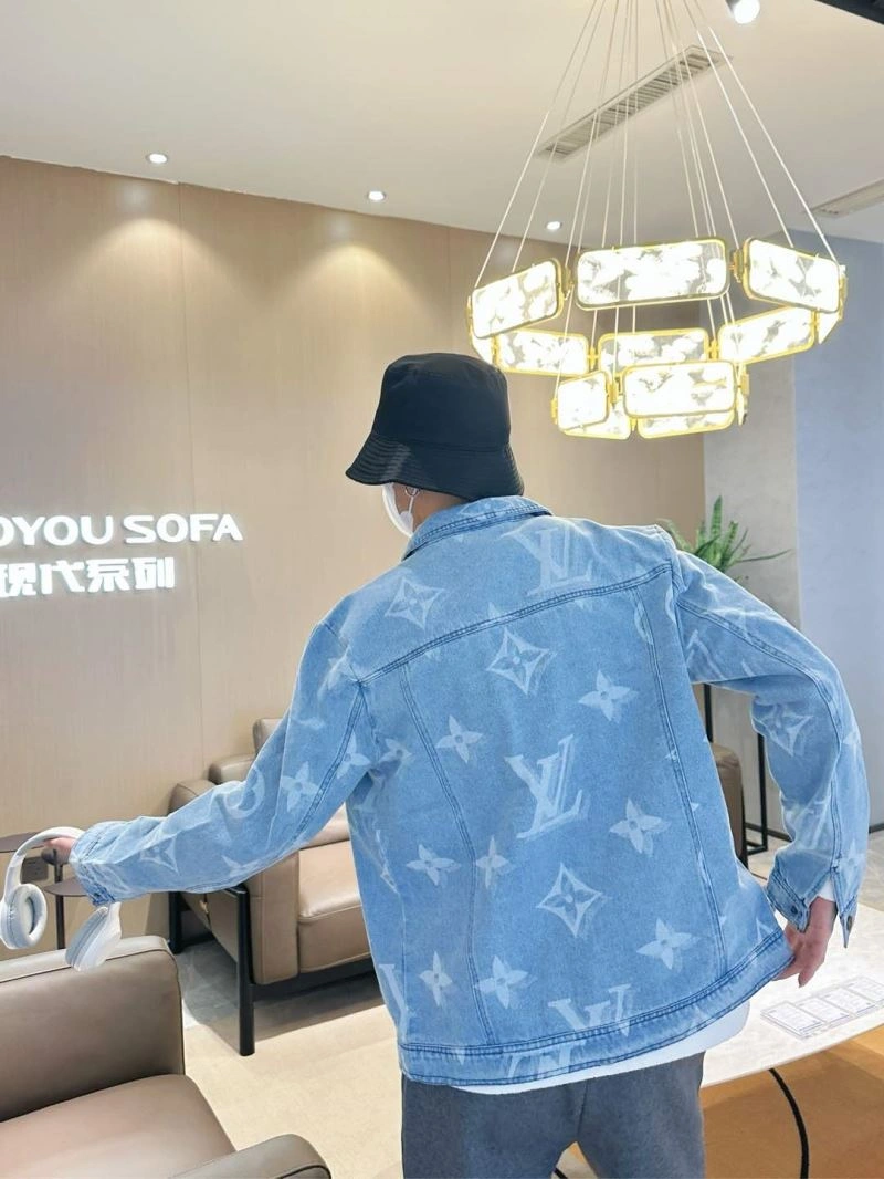 Cozy Louis Vuitton Outwear 132916