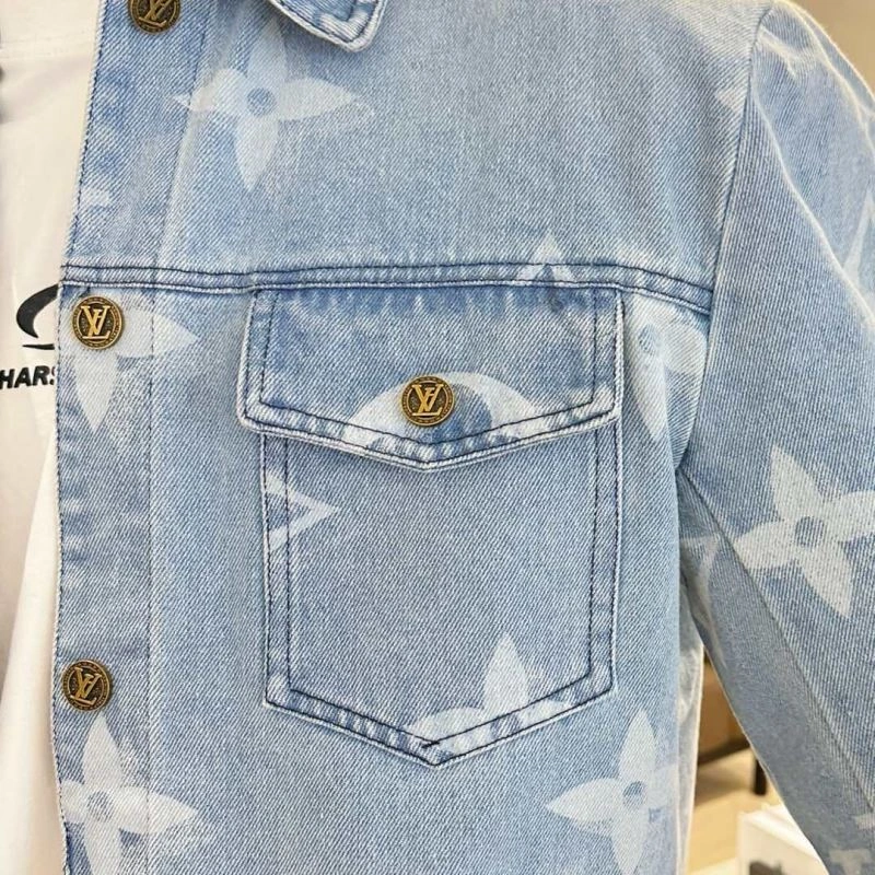 Cozy Louis Vuitton Outwear 132916
