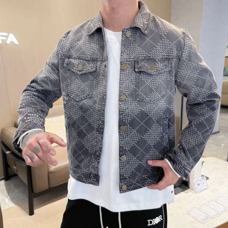 Practical Louis Vuitton Outwear 132930