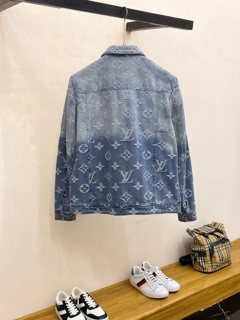 Sophisticated Louis Vuitton Outwear 132921