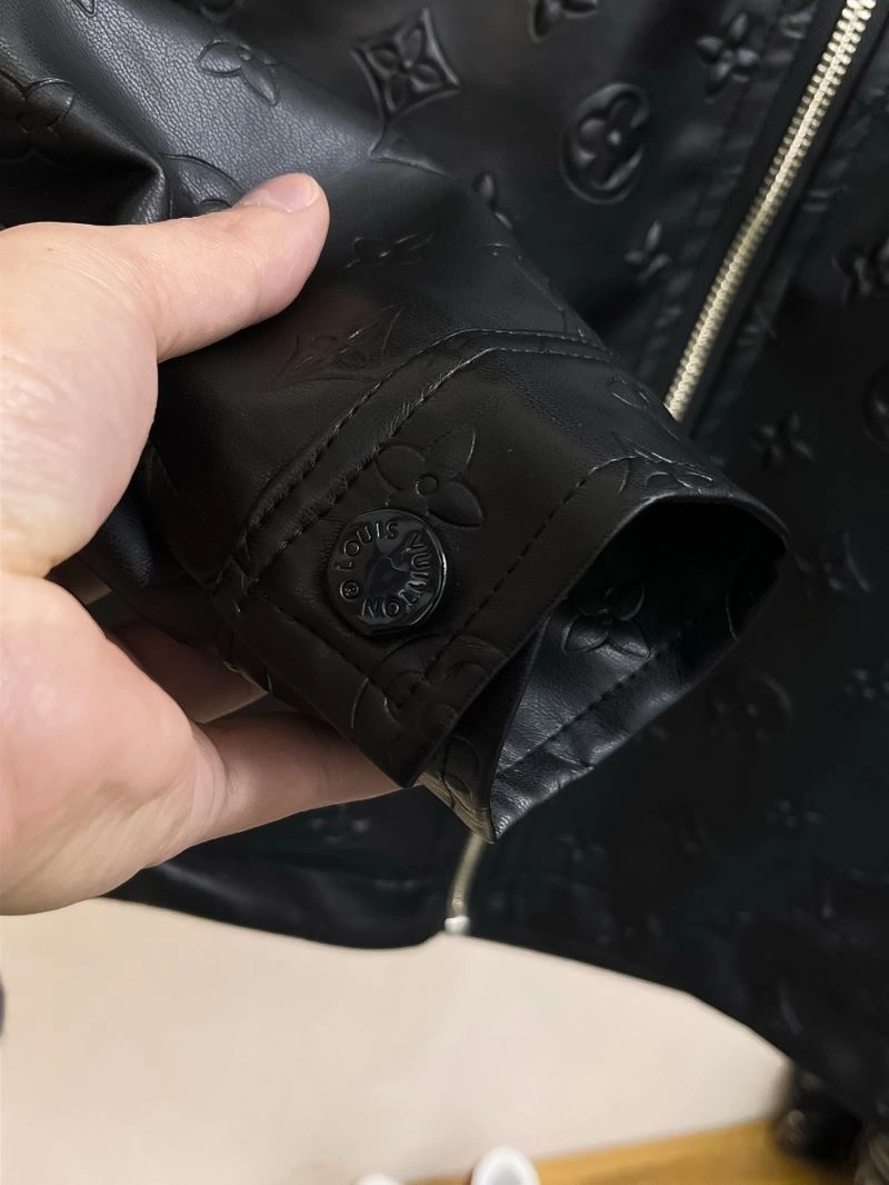 Louis Vuitton Outwear Classic 132914