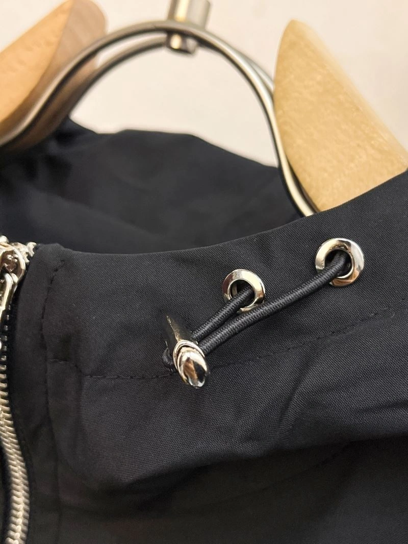 Lightweight Louis Vuitton Outwear 132929