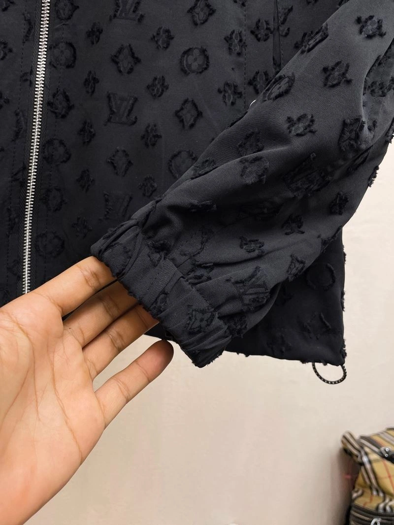 OnTrend Louis Vuitton Outwear 132936