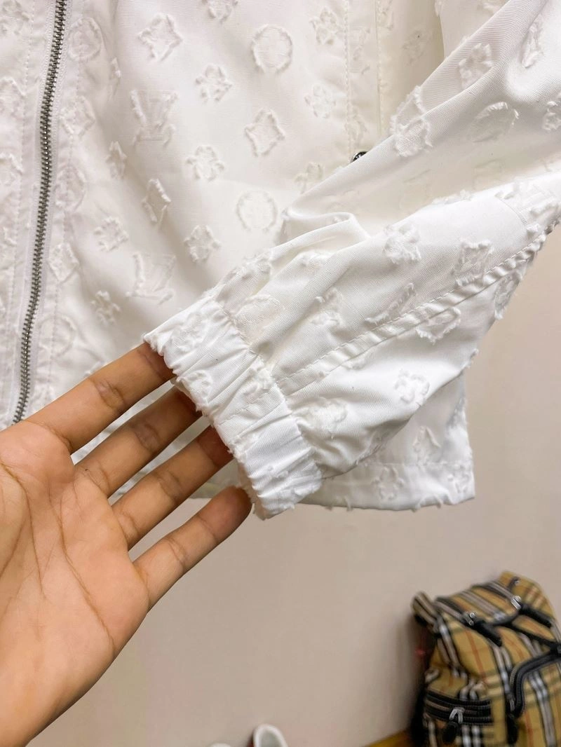 Louis Vuitton Outwear Lightweight 132934