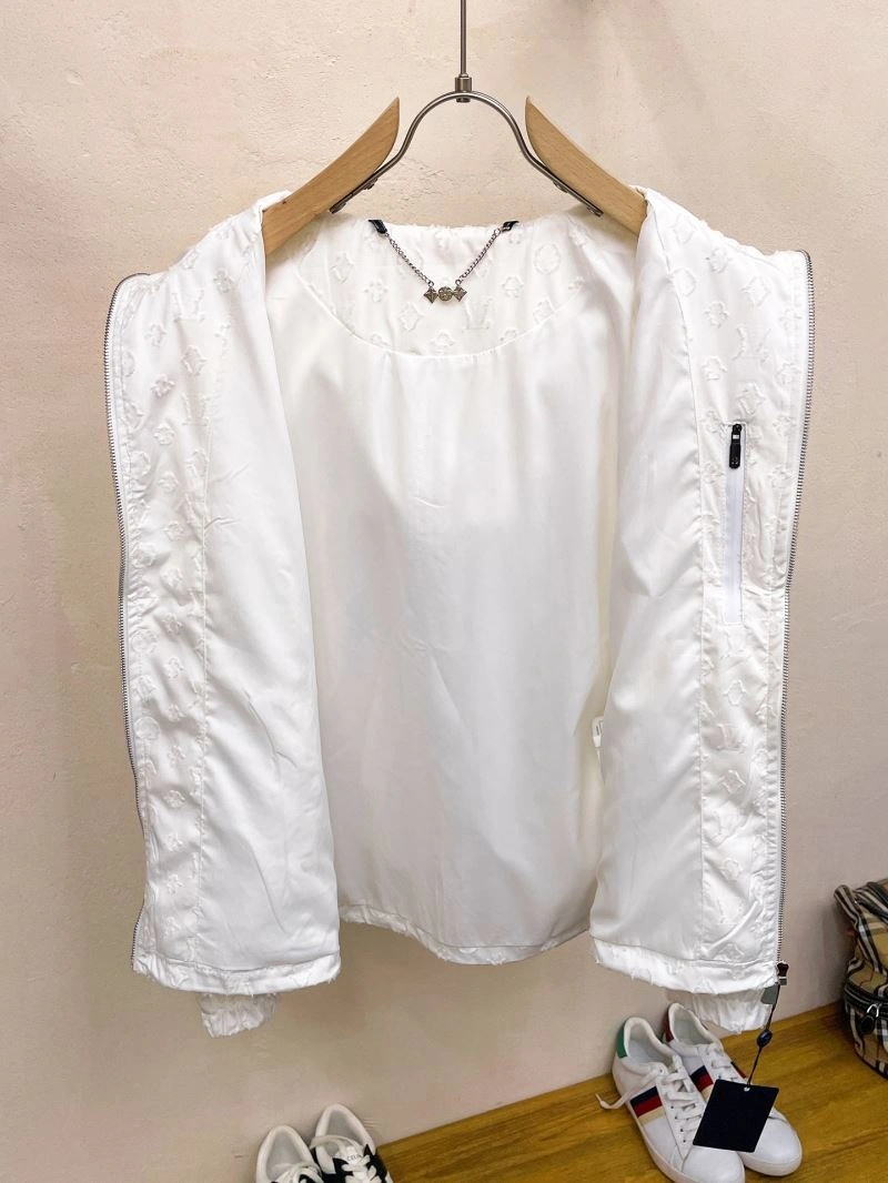Louis Vuitton Outwear Lightweight 132934