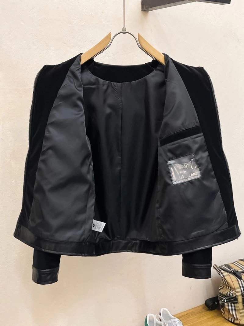 Louis Vuitton Outwear Sporty 132933