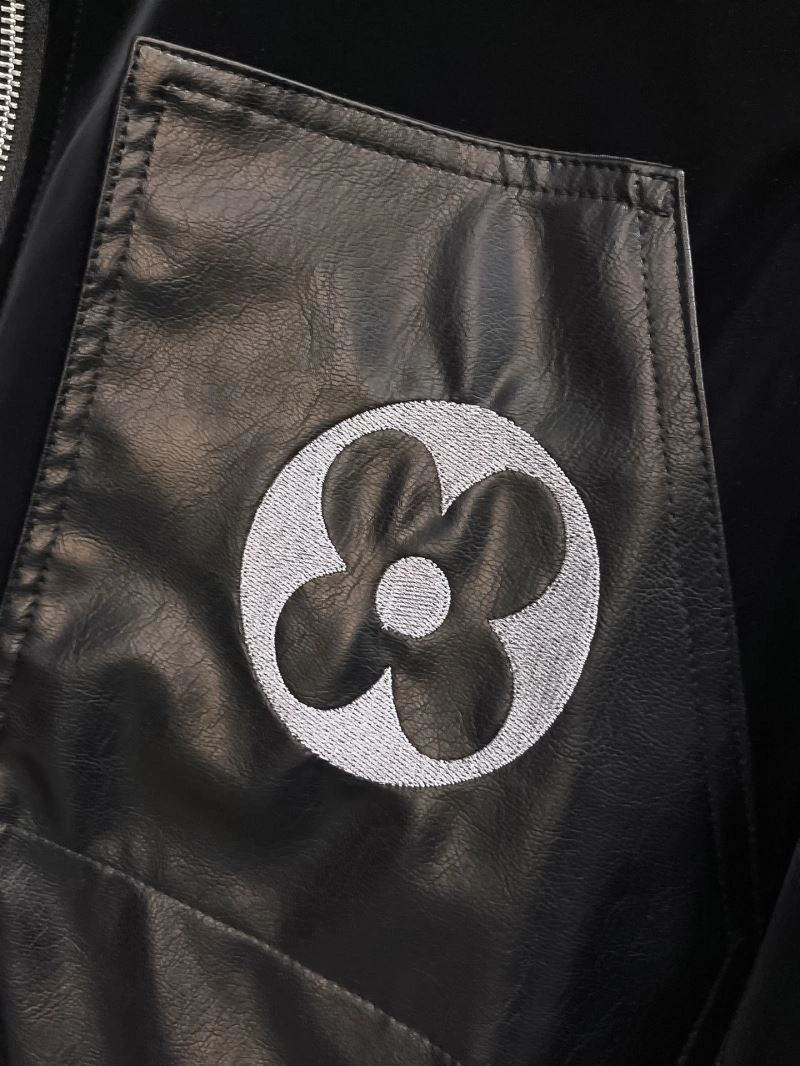 Louis Vuitton Outwear Sporty 132933
