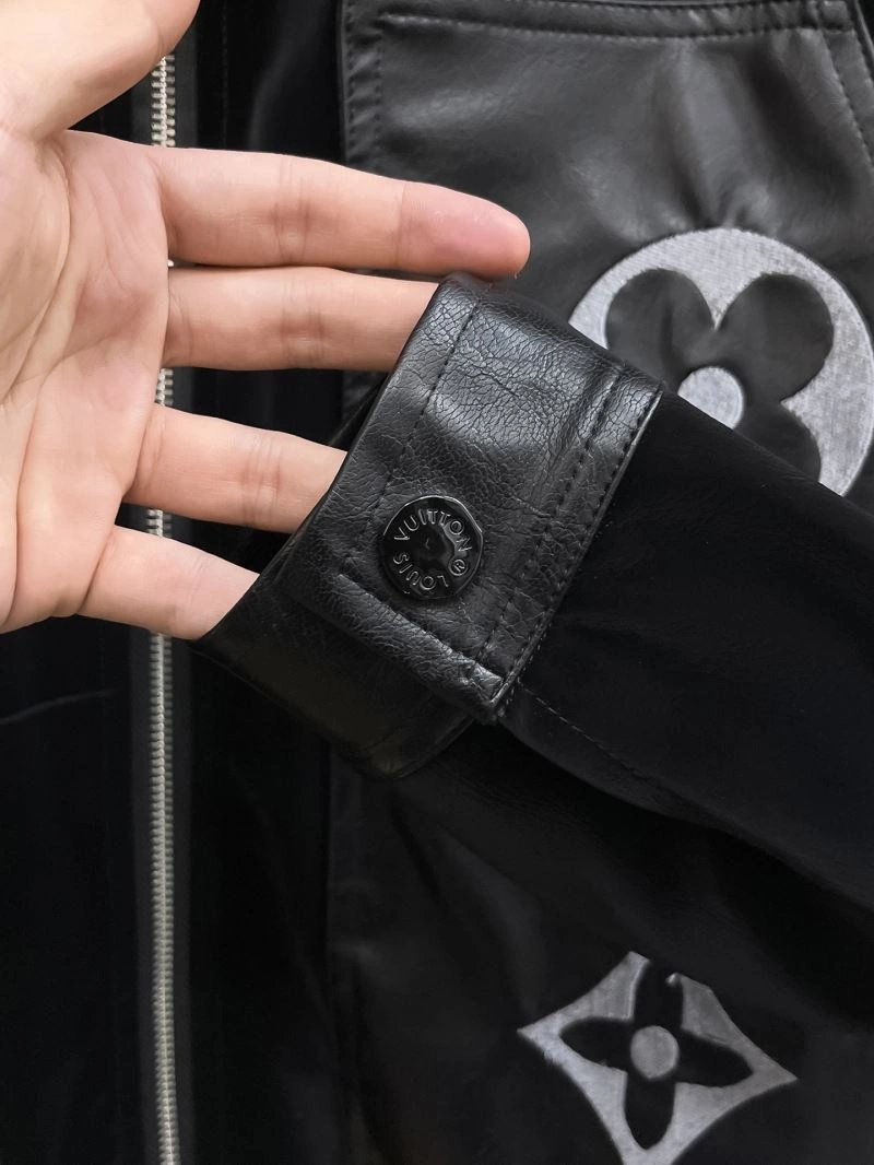 Louis Vuitton Outwear Sporty 132933